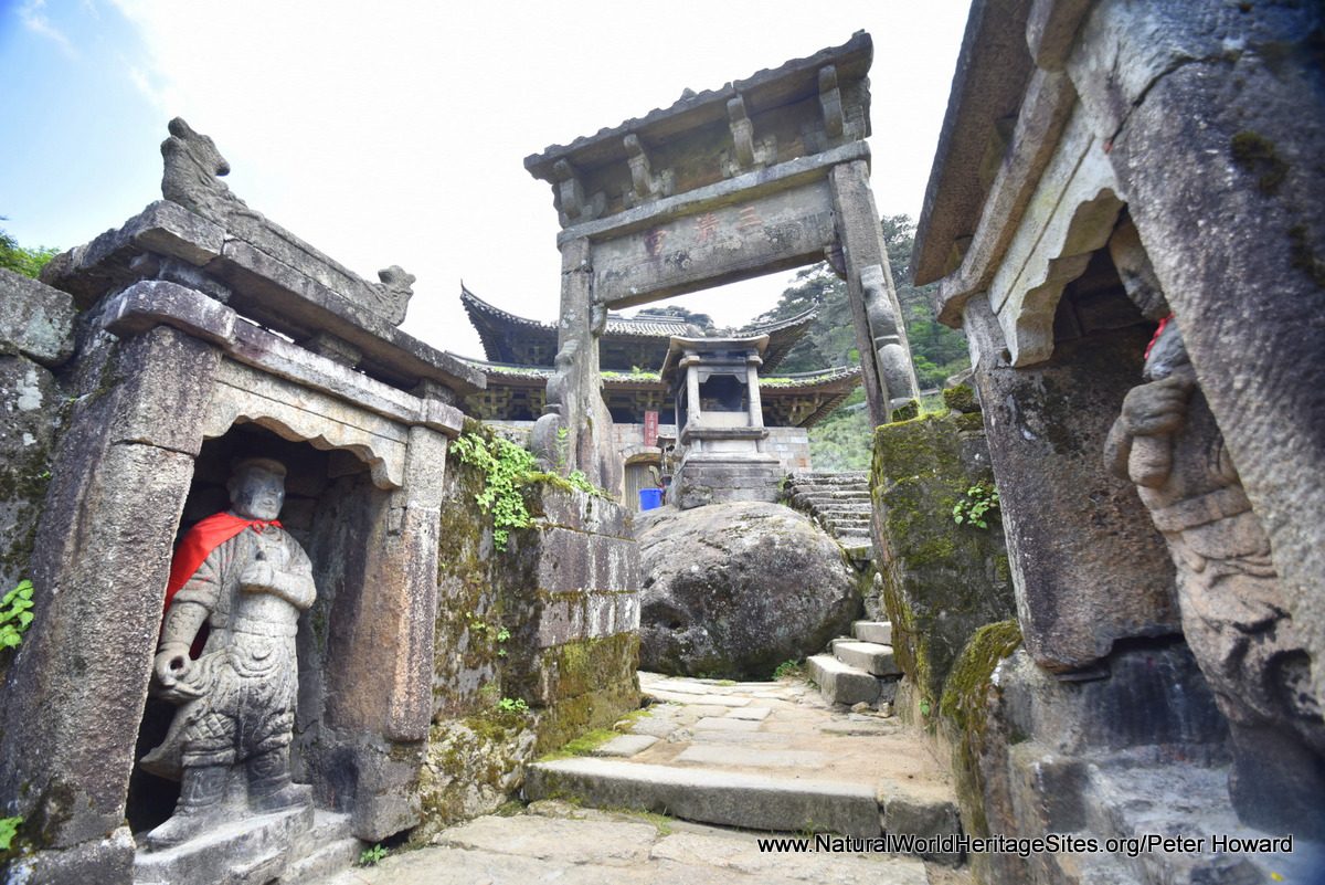 Mount Sanqingshan National Park - Natural World Heritage Sites